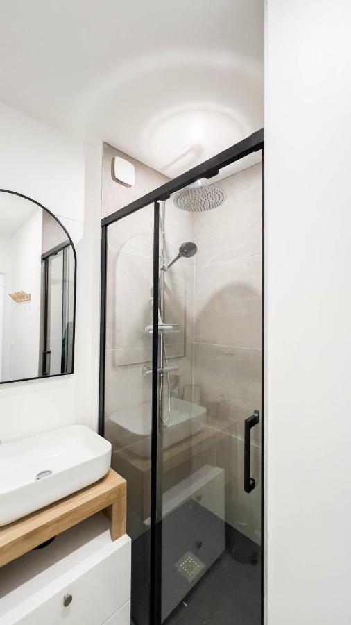 Appartement 4 Etoiles En Centre Ville De Vichy - Le Basile Exterior photo